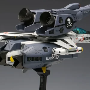 Alternative view of Macross VF-1S Strike Valkyrie Fighter Ichijyo Hikaru and Roy Focker Scale 1/100 Model Kit